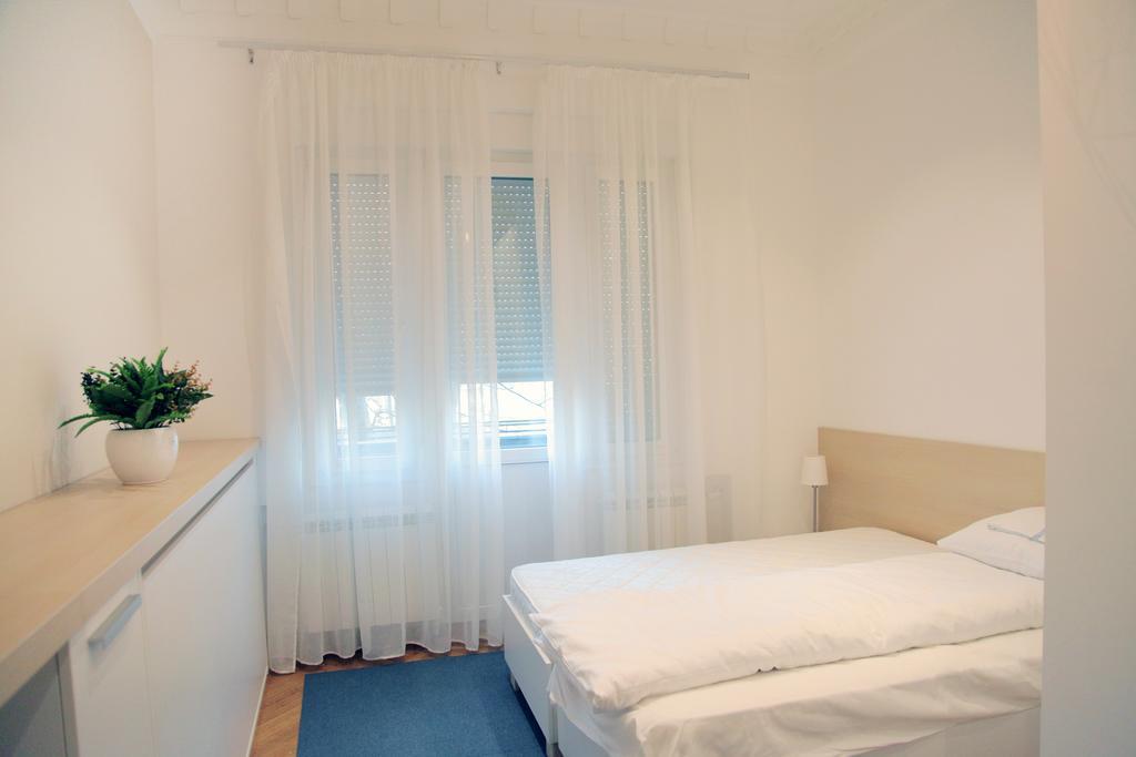 Hostel Karavan Inn Belgrade Room photo