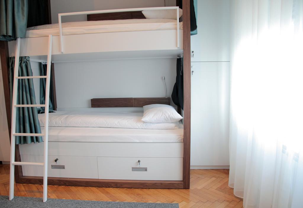 Hostel Karavan Inn Belgrade Room photo